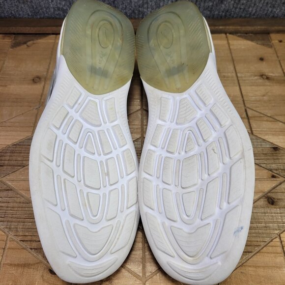 Nike Air Max Axis Premium Size 10.5 AA2148-100 Silver White Cream Black - Picture 10 of 15